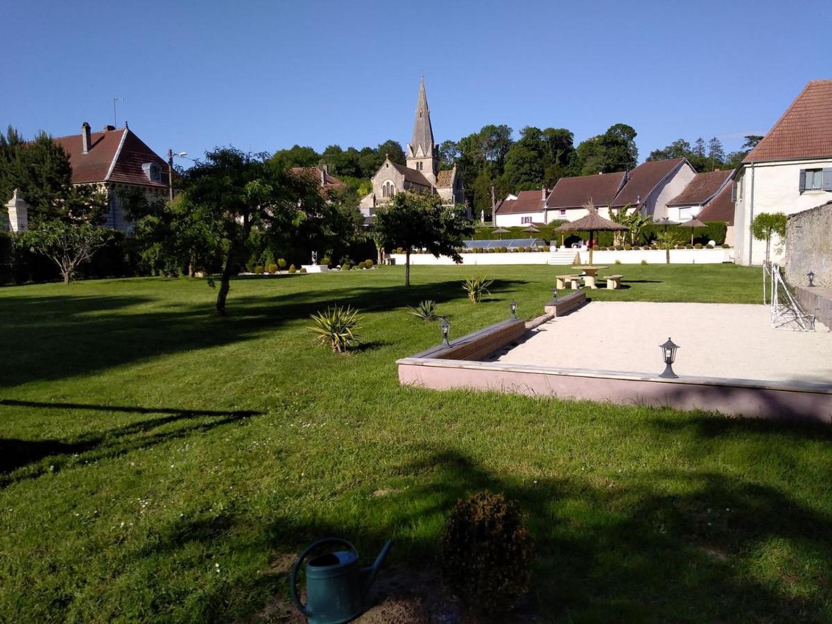 Le Domaine Des Papillons Hotel Beaujeu-Saint-Vallier-et-Pierrejux Exterior photo