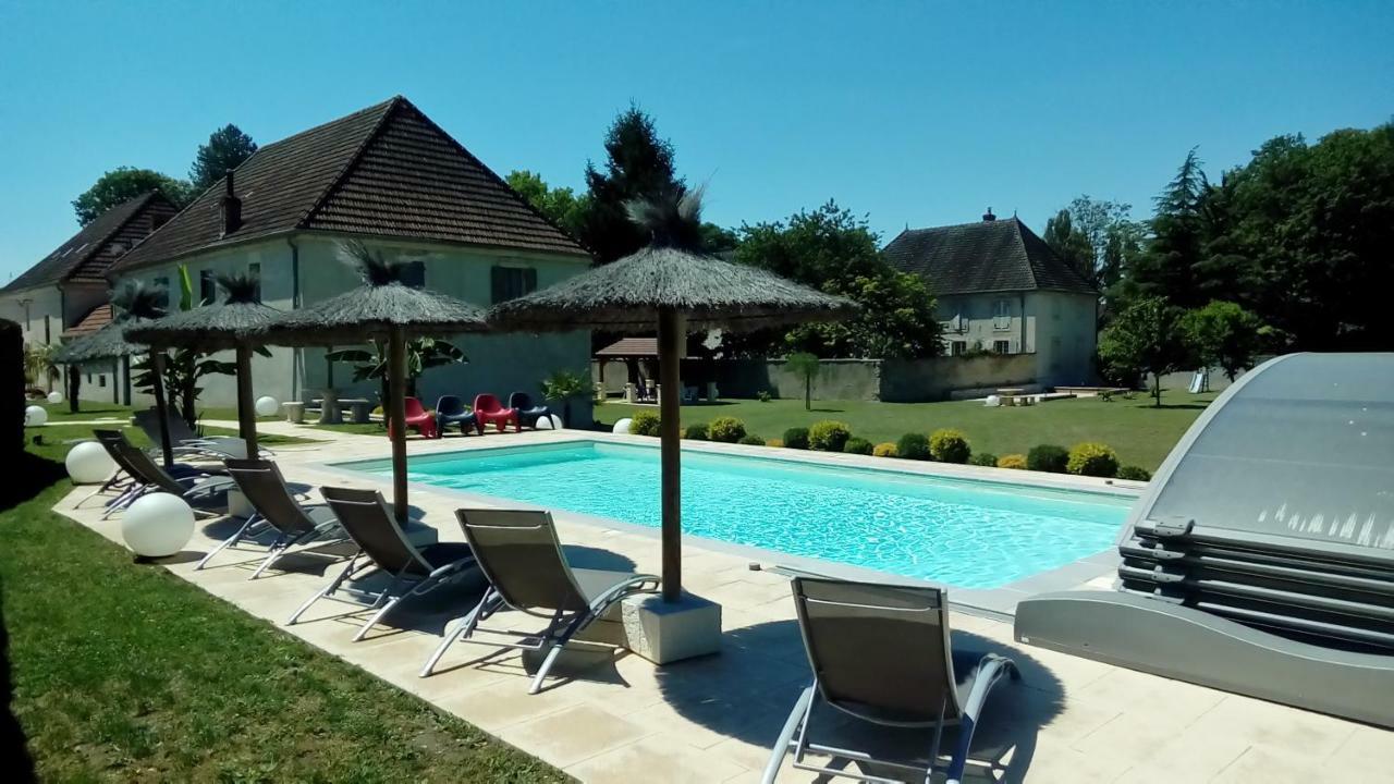 Le Domaine Des Papillons Hotel Beaujeu-Saint-Vallier-et-Pierrejux Exterior photo